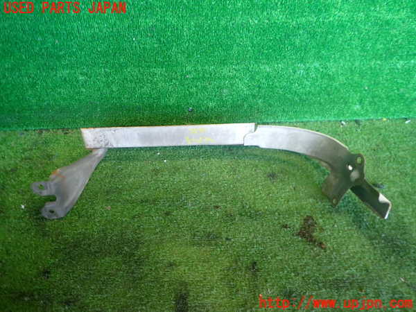 2UPJ-9238571142]クラウン 4ドア ハードトップ(MS135)左ヘッドライトリム 中古_2