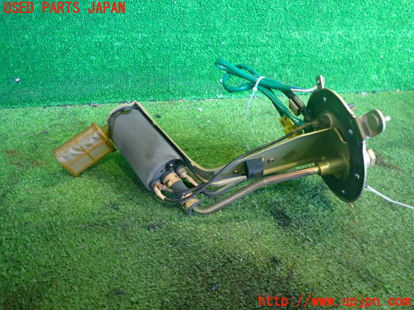 2UPJ-9238572510]クラウン 4ドア ハードトップ(MS135)燃料ポンプ 中古_2