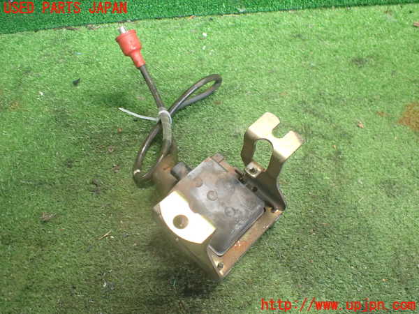 2UPJ-9238572601]クラウン 4ドア ハードトップ(MS135)イグニッションコイル1 中古_2