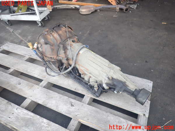 2UPJ-9238573010]クラウン 4ドア ハードトップ(MS135)ミッション AT 7M 中古_2