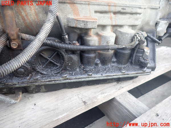 2UPJ-9238573010]クラウン 4ドア ハードトップ(MS135)ミッション AT 7M 中古_3