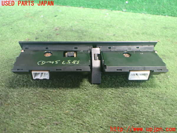 2UPJ-9238576306]クラウン 4ドア ハードトップ(MS135)スイッチ1 (PWR) 中古_2