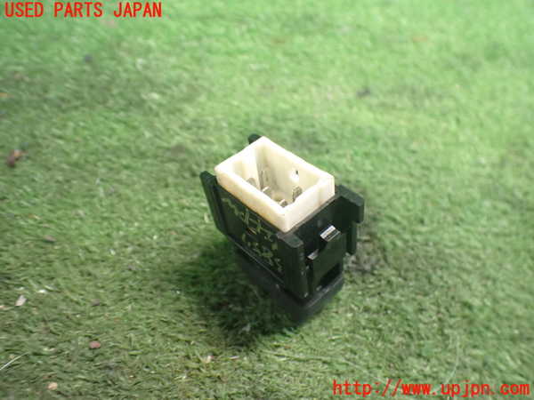 2UPJ-9238576245]クラウン 4ドア ハードトップ(MS135)左前パワーウィンドウスイッチ 中古_2