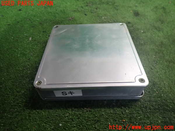 2UPJ-9238576110]クラウン 4ドア ハードトップ(MS135)エンジンコンピューター 中古_2