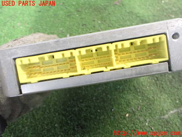 2UPJ-9238576110]クラウン 4ドア ハードトップ(MS135)エンジンコンピューター 中古_4