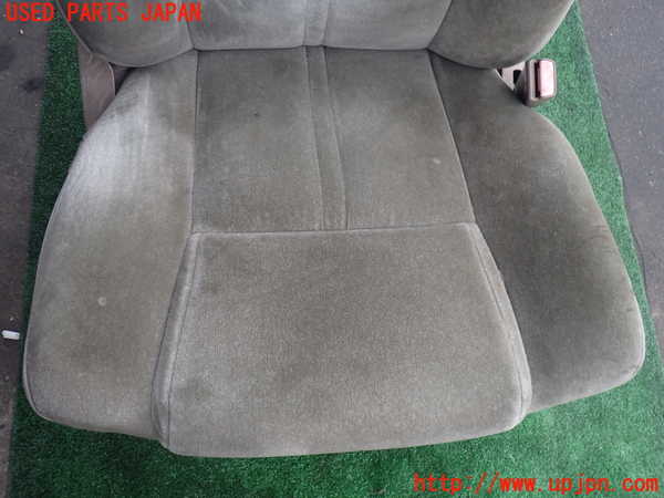 2UPJ-9238577035]クラウン 4ドア ハードトップ(MS135)運転席シート 中古_3
