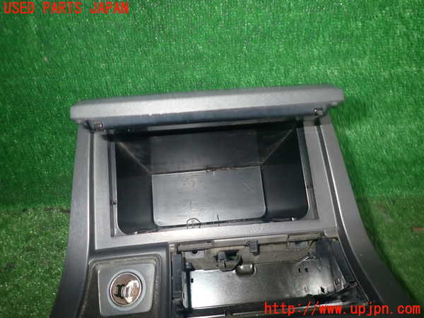 2UPJ-9238577841]クラウン 4ドア ハードトップ(MS135)小物入れ1 中古_2