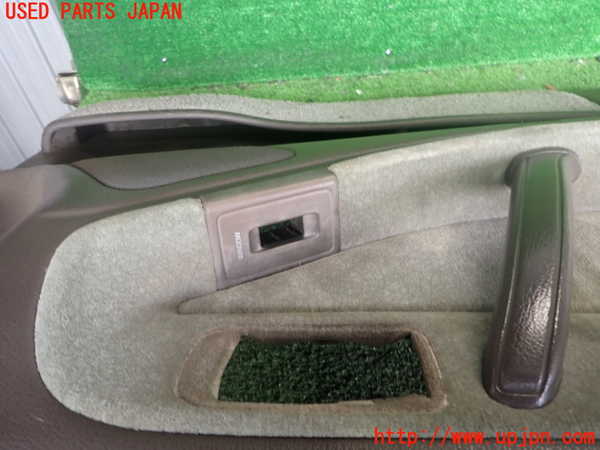 2UPJ-9238571264]クラウン 4ドア ハードトップ(MS135)左前ドア内張り 中古_2