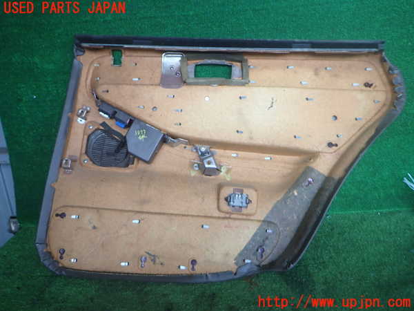 2UPJ-9238571324]クラウン 4ドア ハードトップ(MS135)左後ドア内張り 中古_3