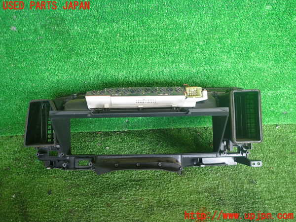 2UPJ-9238577510]クラウン 4ドア ハードトップ(MS135)メーターフード 中古_2