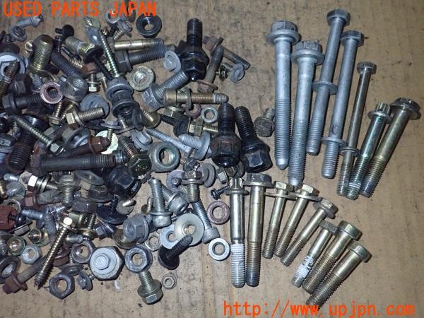 3UPJ=9238580720]BMW 318ti Mスポーツ(CG19 E36)ネジ・ナット・ステー類 セット ジャンク_2