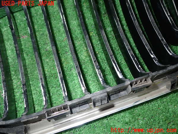 1UPJ-9238581050]BMW 318ti E36(CG19)ラジエターグリル 中古_5