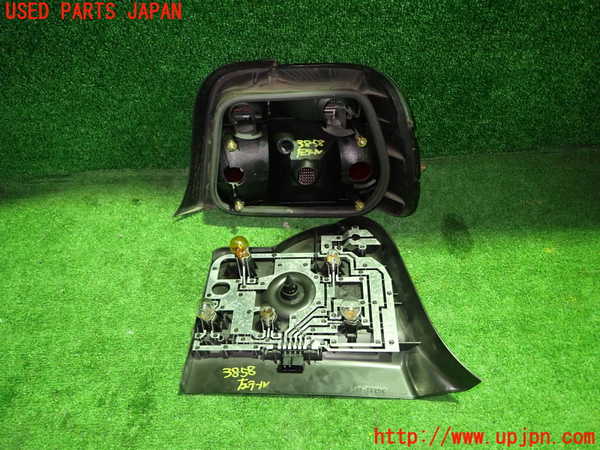 1UPJ-9238581536]BMW 318ti E36(CG19)左テールランプ 中古_2