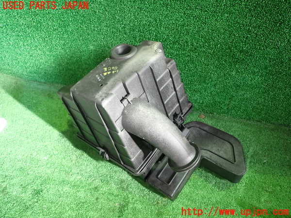 1UPJ-9238582560]BMW 318ti E36(CG19)エアクリーナーボックス 中古_3