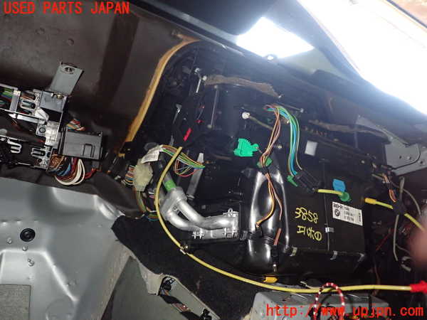 1UPJ-9238586081]BMW 318ti E36(CG19)エバポレーター1 中古_3