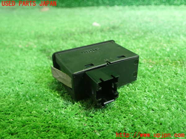 1UPJ-9238586309]BMW 318ti E36(CG19)スイッチ4 (デフォッガー他) 中古_3