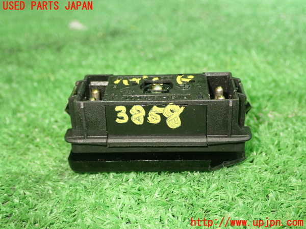 1UPJ-9238586290]BMW 318ti E36(CG19)ハザードスイッチ 中古_3