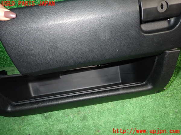 1UPJ-9238587516]BMW 318ti E36(CG19)グローブボックス1 中古_5