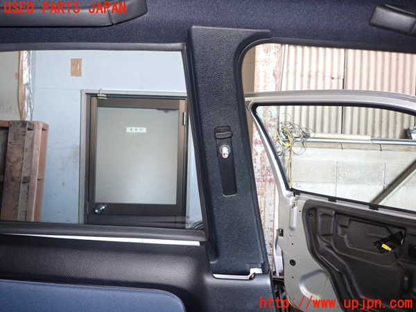 1UPJ-9238587680]BMW 318ti E36(CG19)左リアピラートリム 中古_2