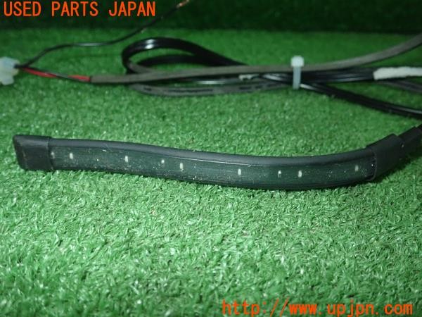 3UPJ=9238590512]セレナ Sハイブリッド(HFC26)後期 社外 ドアイルミネーション フットランプ 中古_3