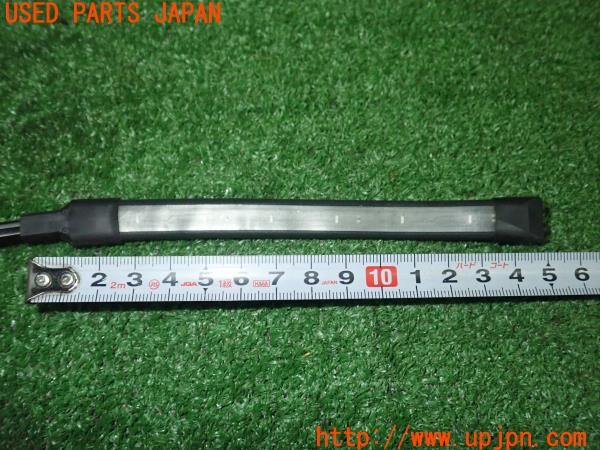 3UPJ=9238590512]セレナ Sハイブリッド(HFC26)後期 社外 ドアイルミネーション フットランプ 中古_4