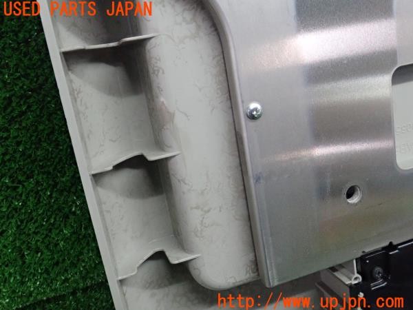3UPJ=9238590559]セレナ Sハイブリッド(HFC26)後期 純正 B8090-89920 フリップダウンモニター 中古_4