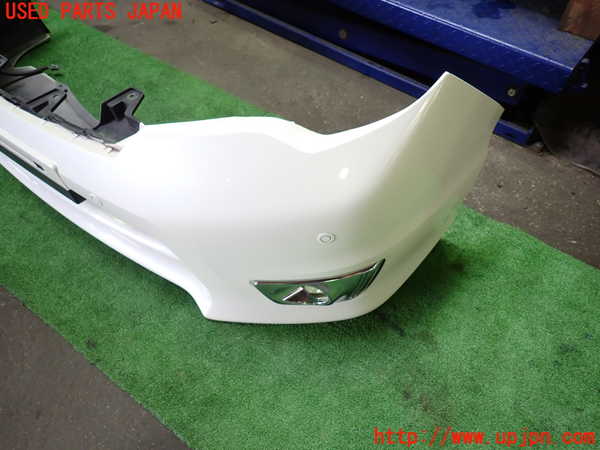 1UPJ-9238591010]セレナ Sハイブリッド(HFC26)フロントバンパー 中古_2