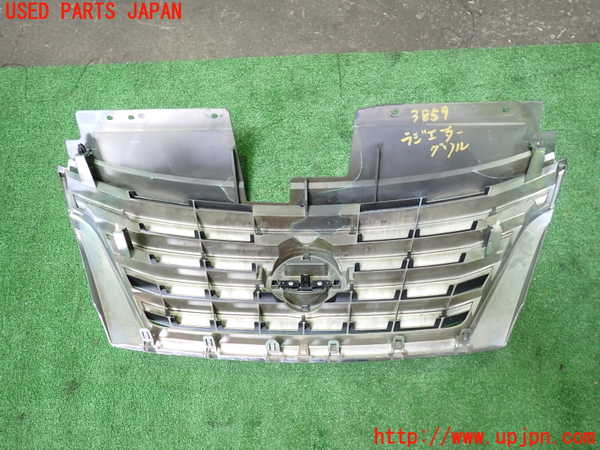 1UPJ-9238591050]セレナ Sハイブリッド(HFC26)ラジエターグリル 中古_2