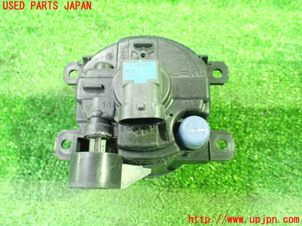 1UPJ-9238591180]セレナ Sハイブリッド(HFC26)右フォグ 中古_3