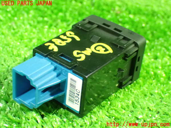 1UPJ-9238596307]セレナ Sハイブリッド(HFC26)スイッチ2 (アイドリングストップ) 中古_2