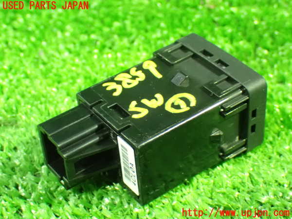 1UPJ-9238596308]セレナ Sハイブリッド(HFC26)スイッチ3 (VSC OFF) 中古_2