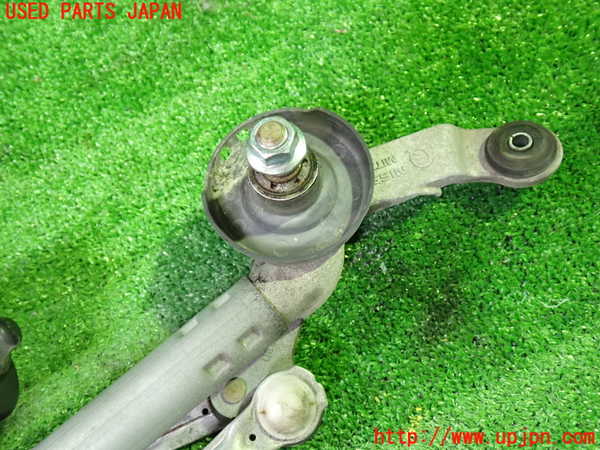 1UPJ-9238596770]セレナ Sハイブリッド(HFC26)フロントワイパーモーター 中古_2