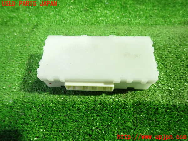 1UPJ-9238596150]セレナ Sハイブリッド(HFC26)コンピューター5 (B5720 3MY2A) 中古_2