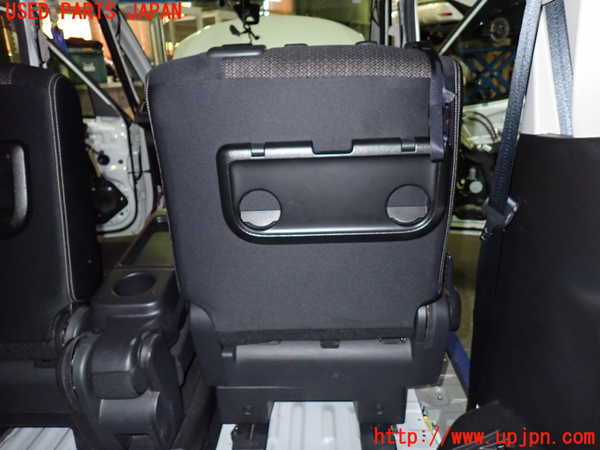 1UPJ-9238597145]セレナ Sハイブリッド(HFC26)右2列目シート 中古_4