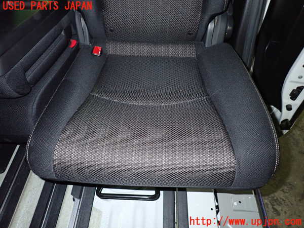 1UPJ-9238597175]セレナ Sハイブリッド(HFC26)左2列目シート 中古_3