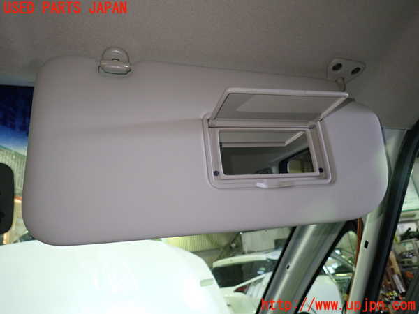 1UPJ-9238597625]セレナ Sハイブリッド(HFC26)室内サンバイザー右側 中古_3