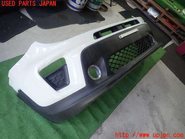 1UPJ-9238601010]ジープ・レネゲード(BV13PM)フロントバンパー 中古_3