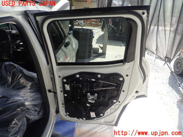 1UPJ-9238601290]ジープ・レネゲード(BV13PM)右後ドア 中古 SAINT-GOBAIN SEKURIT M5532 43R-011595_4