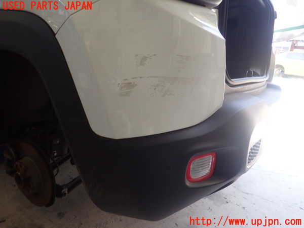 1UPJ-9238601610]ジープ・レネゲード(BV13PM)リアバンパー 中古_3