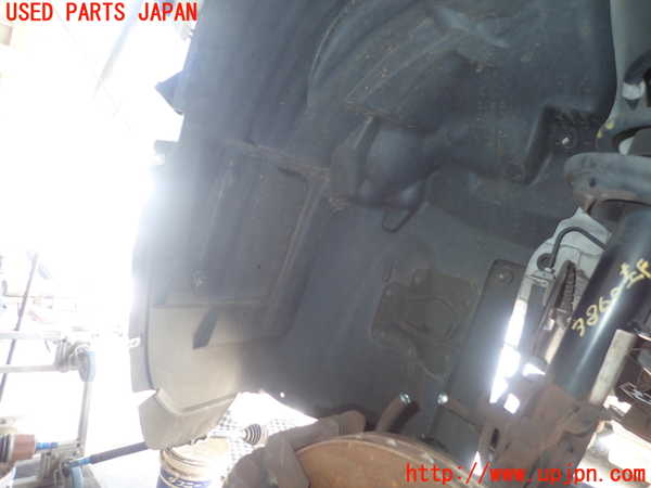 1UPJ-9238601092]ジープ・レネゲード(BV13PM)左前フェンダーライナー 中古_2
