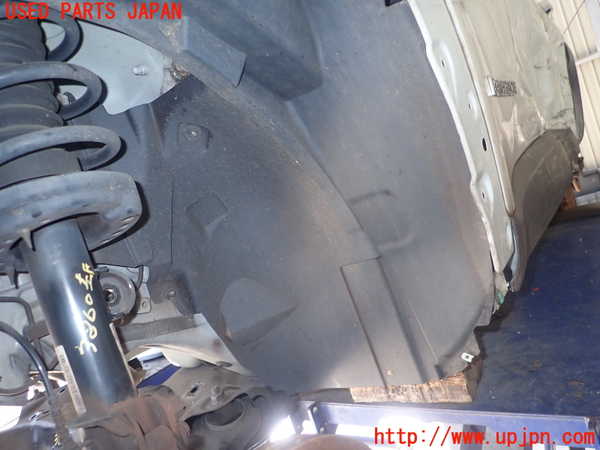 1UPJ-9238601092]ジープ・レネゲード(BV13PM)左前フェンダーライナー 中古_3