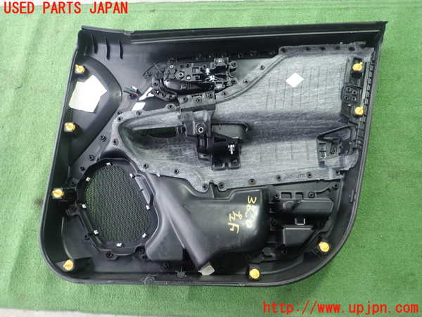 1UPJ-9238601264]ジープ・レネゲード(BV13PM)左前ドア内張り 中古_3