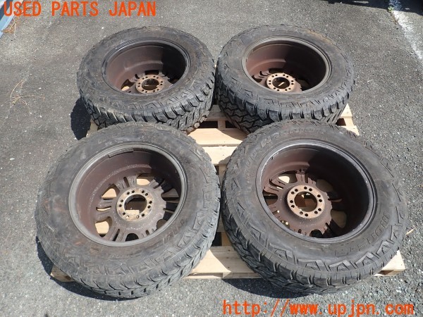 3UPJ=9238620919]ランドクルーザー60(HJ61V(改))後期 KMC XD778 MONSTER モンスター ホイール 18×9J +18 PCD114.3/139.7 5/6穴 4本 中古_3