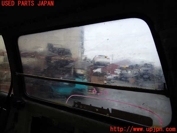 1UPJ-9238621380]ランクル60系(HJ61V(改))右クォーターガラス 中古_2