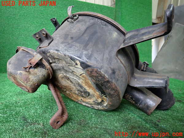 1UPJ-9238622560]ランクル60系(HJ61V(改))エアクリーナーボックス 【ジャンク】_2