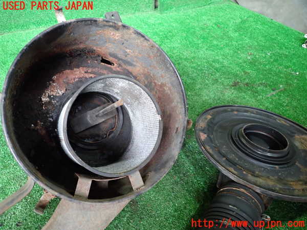 1UPJ-9238622560]ランクル60系(HJ61V(改))エアクリーナーボックス 【ジャンク】_3