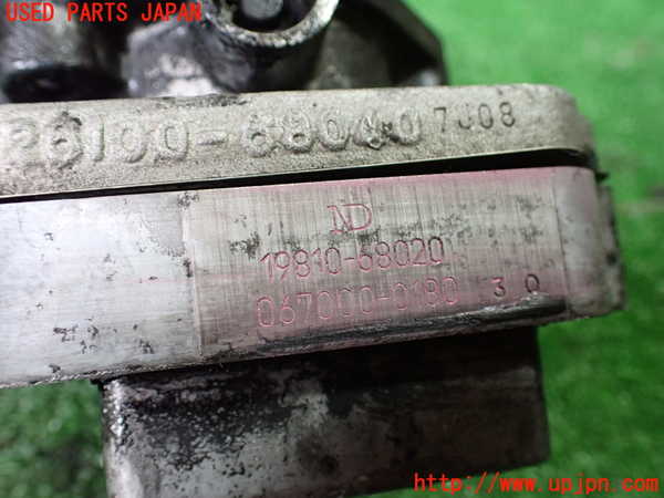 1UPJ-9238622250]ランクル60系(HJ61V(改))スロットルボデー 【ジャンク】_3