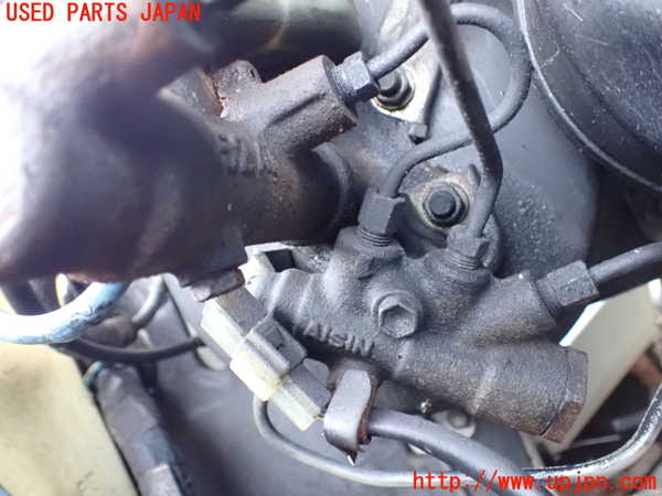 1UPJ-9238624050]ランクル60系(HJ61V(改))ブレーキマスターシリンダー 中古_2