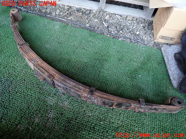 1UPJ-9238625100]ランクル60系(HJ61V(改))右リアスプリング (リーフスプリング) 中古_2