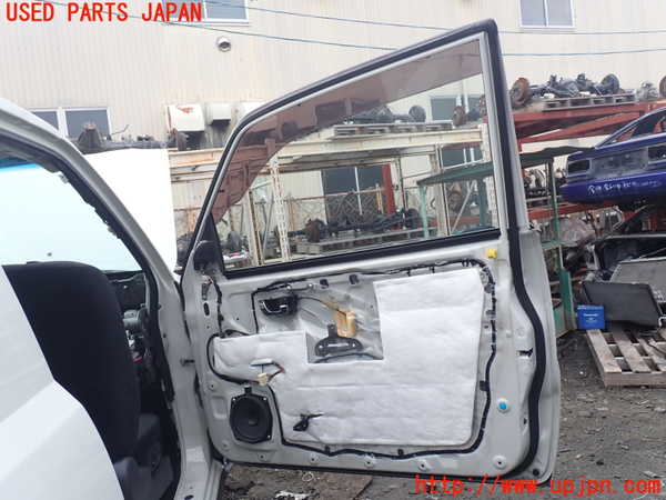 1UPJ-9238631230]パジェロ(V88W)右ドア 中古 AGC M213 43R-00033_3